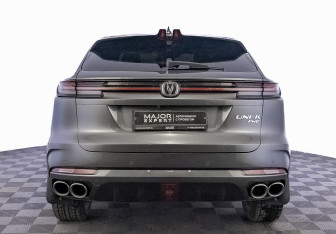 Подержанный автомобиль Changan UNI-K 2023 года (6 фото)