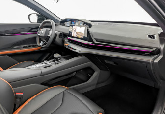 Новый Changan UNI-V 2024 (9 фото)