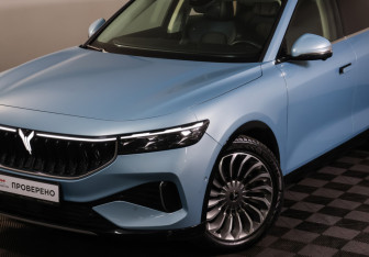 Подержанный автомобиль Voyah Free 2022 года (25 фото)