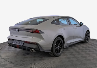 Новый Changan UNI-V 2024 (2 фото)