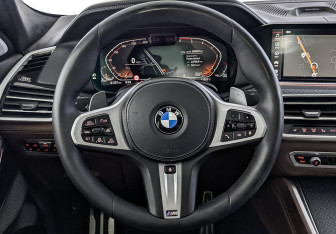 Подержанный автомобиль BMW X6 2020 года (22 фото)