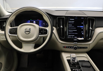 Подержанный автомобиль Volvo XC60 2021 года (8 фото)