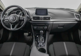 Подержанный автомобиль Mazda 3 Sedan 2016 года (8 фото)