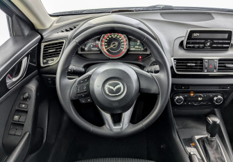 Подержанный автомобиль Mazda 3 Sedan 2014 года (21 фото)