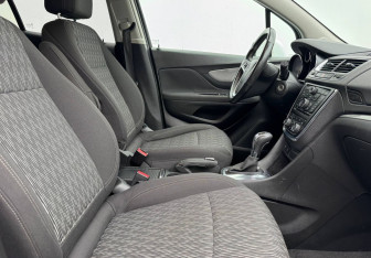 Подержанный автомобиль Opel Mokka 2013 года (10 фото)