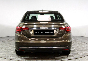 Подержанный автомобиль Citroen C4 Sedan 2018 года (6 фото)