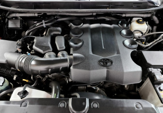 Подержанный автомобиль Toyota Land Cruiser Prado 2019 года (9 фото)