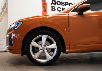 Подержанный автомобиль Audi Q3 2019 года (34 фото)