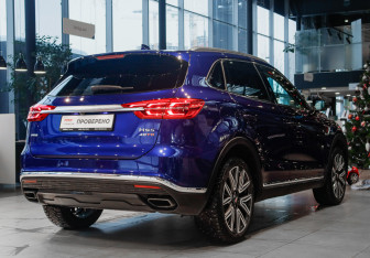 Подержанный автомобиль Hongqi HS5 2024 года (4 фото)
