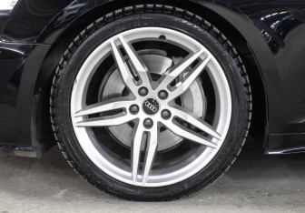 Подержанный автомобиль Audi A5 Coupe 2021 года (24 фото)