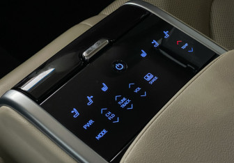 Подержанный автомобиль Toyota Camry Sedan 2020 года (19 фото)