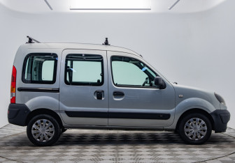 Подержанный автомобиль Renault Kangoo 2008 года (6 фото)
