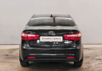 Подержанный автомобиль Kia Rio Sedan 2012 года (6 фото)
