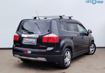 Подержанный автомобиль Chevrolet Orlando 2011 года (8 фото)