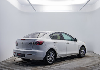 Подержанный автомобиль Mazda 3 Sedan 2012 года (5 фото)