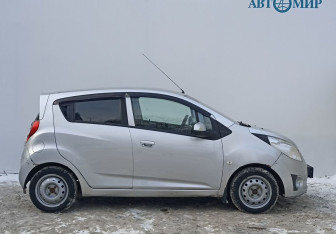Подержанный автомобиль Chevrolet Spark 2013 года (4 фото)