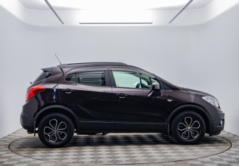 Подержанный автомобиль Opel Mokka 2012 года (4 фото)