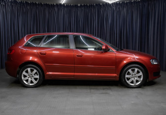 Подержанный автомобиль Audi A3 Hatchback 2009 года (4 фото)