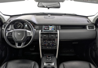 Подержанный автомобиль Land Rover Discovery Sport 2018 года (14 фото)