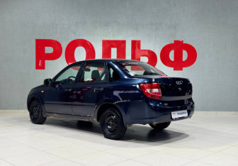 Подержанный автомобиль LADA (ВАЗ) Granta Sedan 2012 года (7 фото)