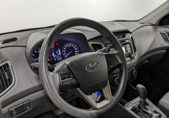 Подержанный автомобиль Hyundai Creta 2016 года (13 фото)