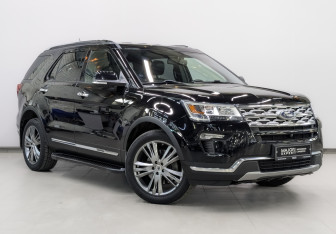 Подержанный автомобиль Ford Explorer 2018 года (3 фото)
