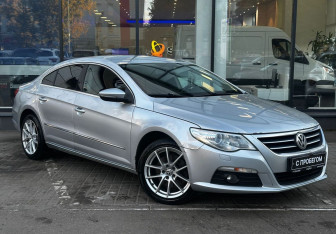 Подержанный автомобиль Volkswagen Passat CC 2011 года (3 фото)