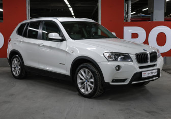 Подержанный автомобиль BMW X3 2014 года (3 фото)