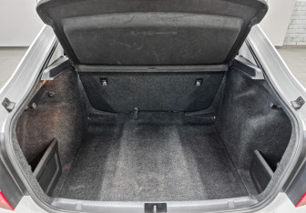 Подержанный автомобиль Skoda Rapid Liftback 2019 года (10 фото)