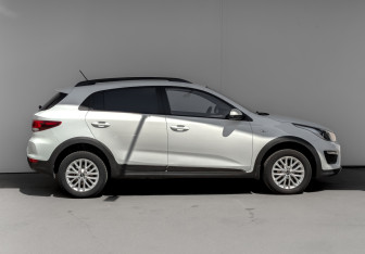 Подержанный автомобиль Kia Rio Hatchback 2019 года (4 фото)