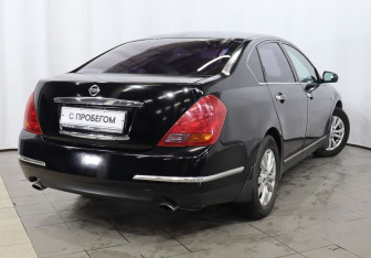 Подержанный автомобиль Nissan Teana 2007 года (4 фото)