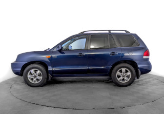 Подержанный автомобиль Hyundai Santa Fe 2008 года (8 фото)