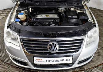 Подержанный автомобиль Volkswagen Passat Sedan 2009 года (8 фото)