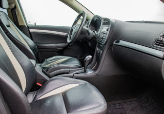 Подержанный автомобиль Saab 9-3 Sedan 2008 года (9 фото)