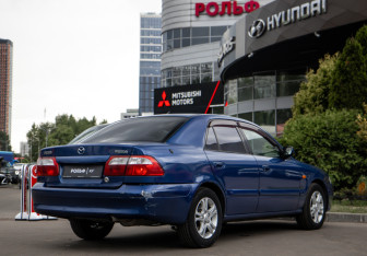 Подержанный автомобиль Mazda 626 Sedan 2001 года (4 фото)