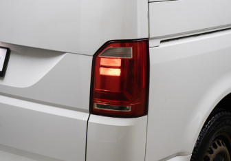 Подержанный автомобиль Volkswagen Caravelle 2019 года (21 фото)