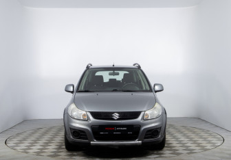 Подержанный автомобиль Suzuki SX4 Hatchback 2011 года (2 фото)