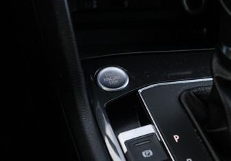 Подержанный автомобиль Volkswagen Tiguan 2017 года (21 фото)