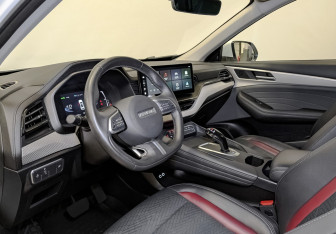 Подержанный автомобиль Haval F7 2023 года (16 фото)