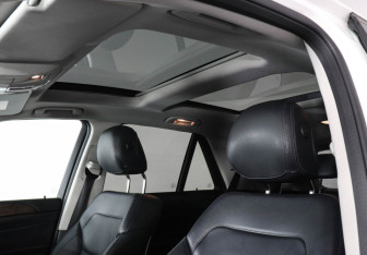 Подержанный автомобиль Mercedes-Benz GLE 2016 года (17 фото)