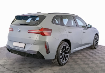 Новый BMW X3 2025 (2 фото)