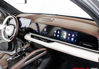 Подержанный автомобиль Geely Monjaro 2023 года (7 фото)