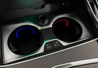 Подержанный автомобиль BMW X5 2024 года (24 фото)