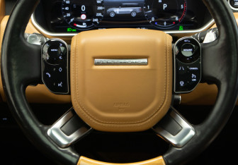 Подержанный автомобиль Land Rover Range Rover 2019 года (10 фото)