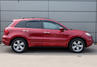 Подержанный автомобиль Acura RDX 2007 года (4 фото)