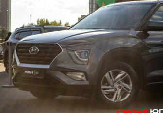 Подержанный автомобиль Hyundai Creta 2022 года (16 фото)