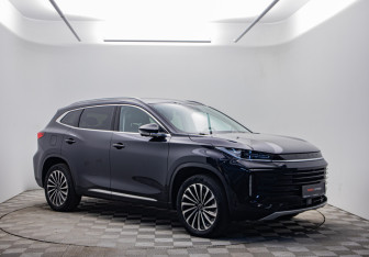 Подержанный автомобиль Exeed TXL 2022 года (3 фото)