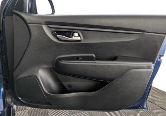 Подержанный автомобиль Kia Rio Hatchback 2021 года (23 фото)