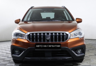 Подержанный автомобиль Suzuki SX4 Hatchback 2017 года (2 фото)