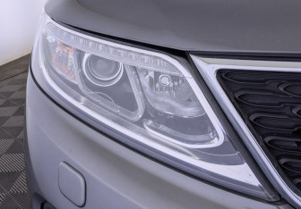 Подержанный автомобиль Kia Sorento 2016 года (11 фото)